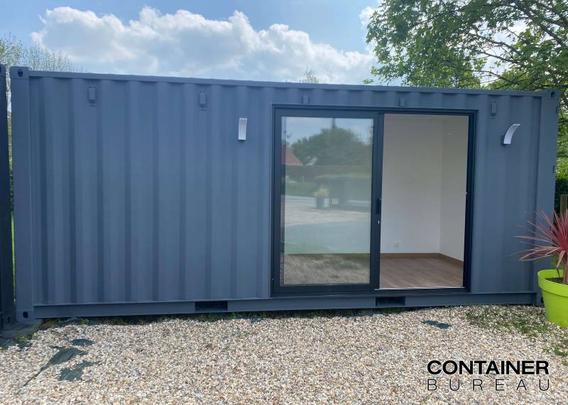 Fabricant de container aménagé sur-mesure avec installation à Toulon 83