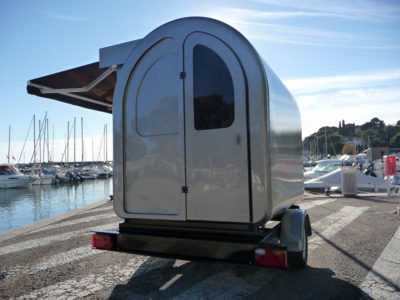 prix d'une remorque snack type air stream tout équipé à nantes 44000