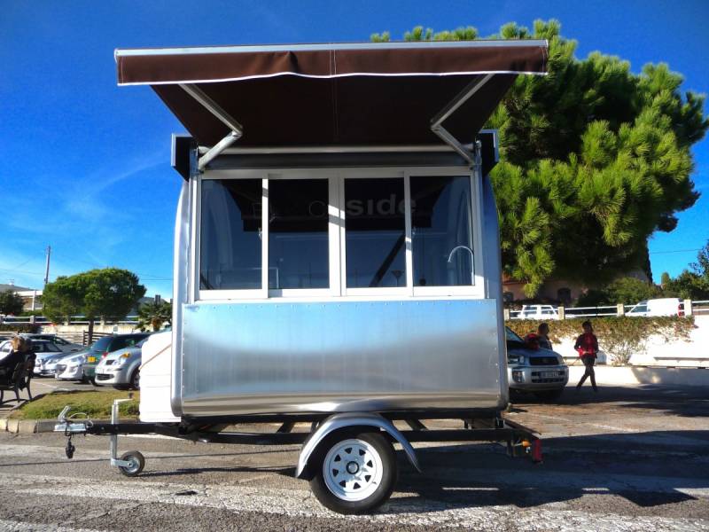vente de remorque snack type air stream tout équipé à nantes 44000