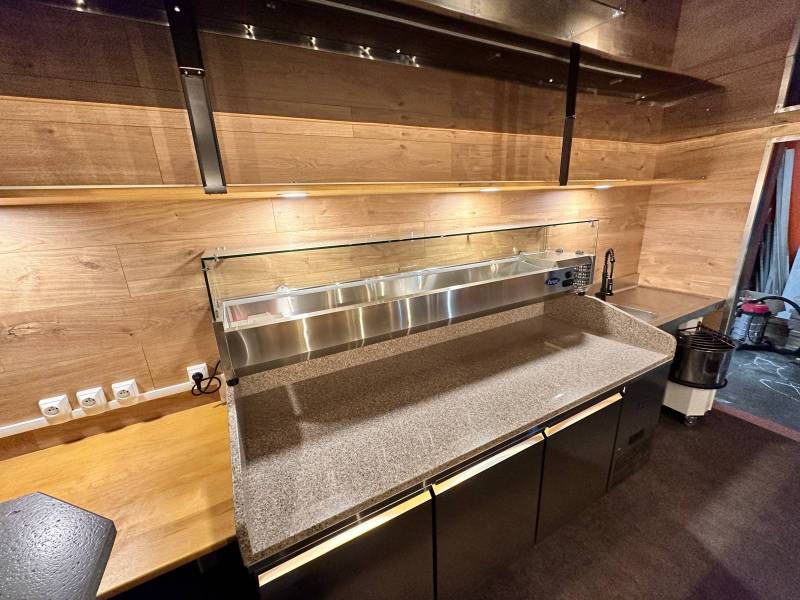 achat d'un kiosque restaurant tout équipé pour la vente et le retail à Toulon 83