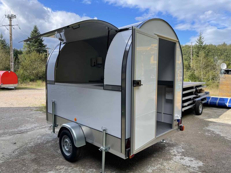 fournisseur de petite roulotte snack tout équipé pour la restauration premier prix Saint-Étienne