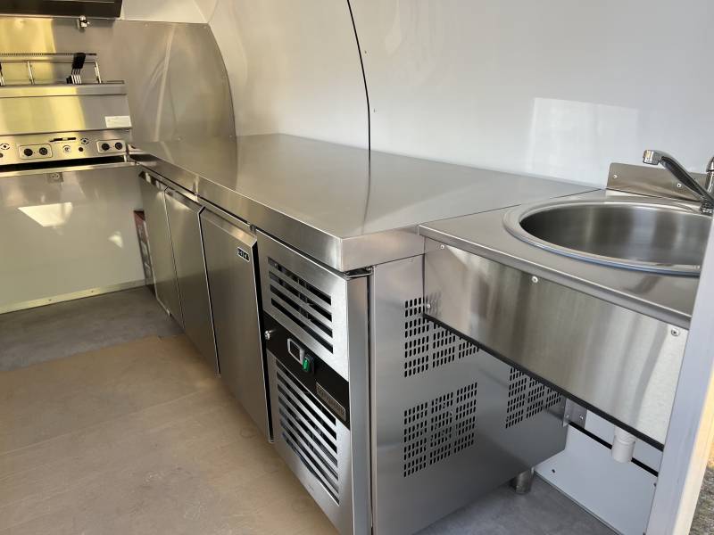 constructeur de remorque food truck pour la vente de glace à Vagney 88