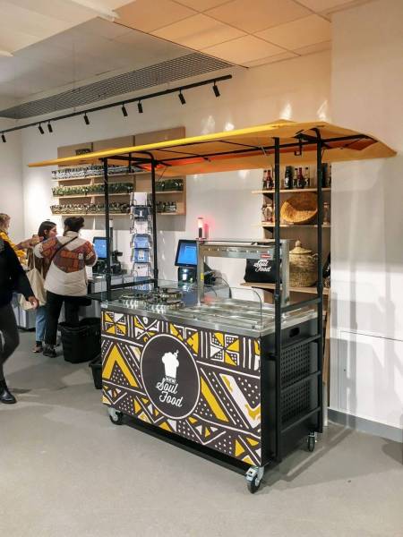 Chariot et stand pour la vente en vrac en magasin à Nantes 44