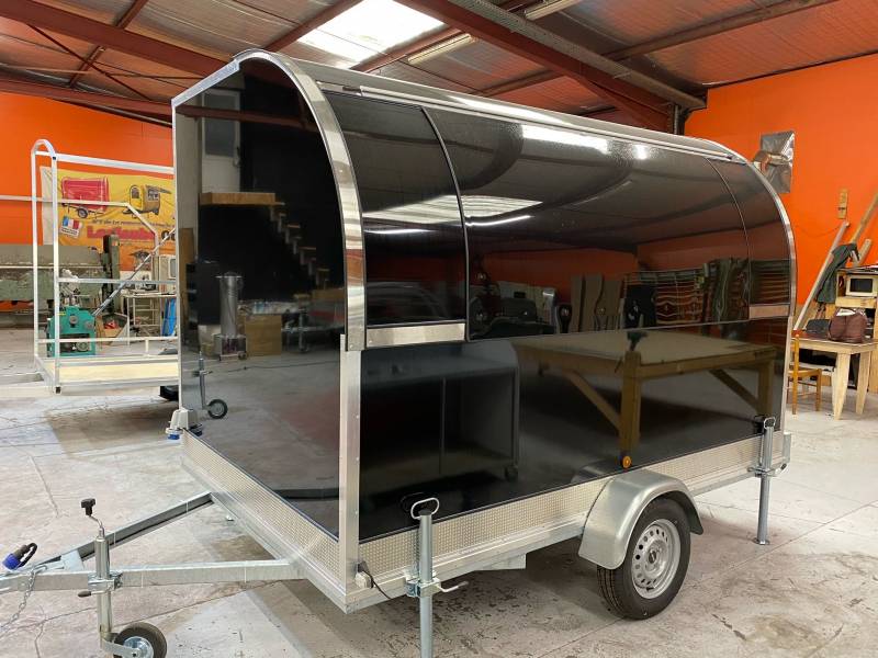 achat remorque food truck tout équipée pour restauration ambulante à Saint-Étienne